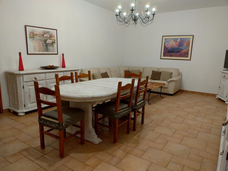 Seating area