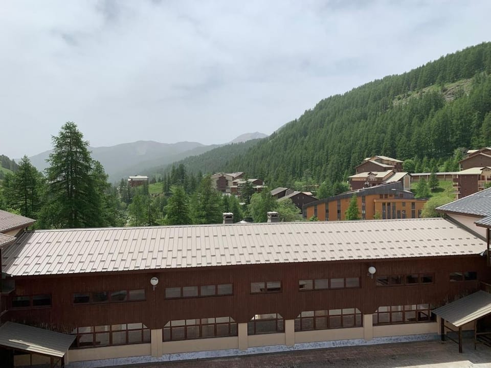 Beautiful Studio Centre Foux D 'allos Apartment in Allos