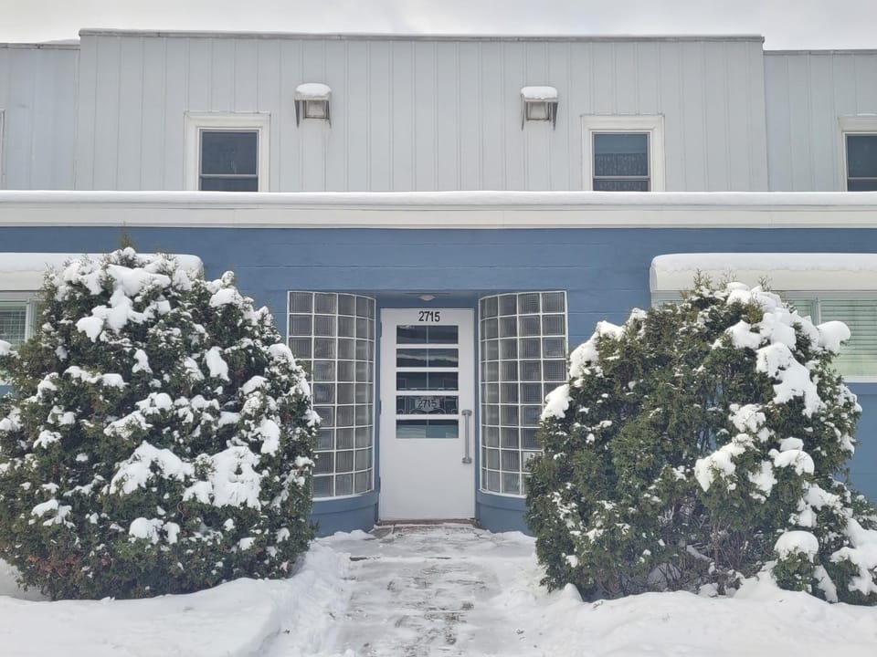 Property building, Facade/entrance