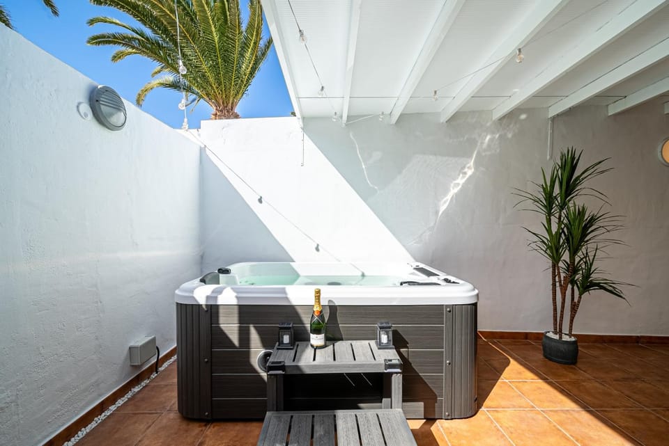 Casa Dyala, Puerto del Carmen Villa in Puerto del Carmen