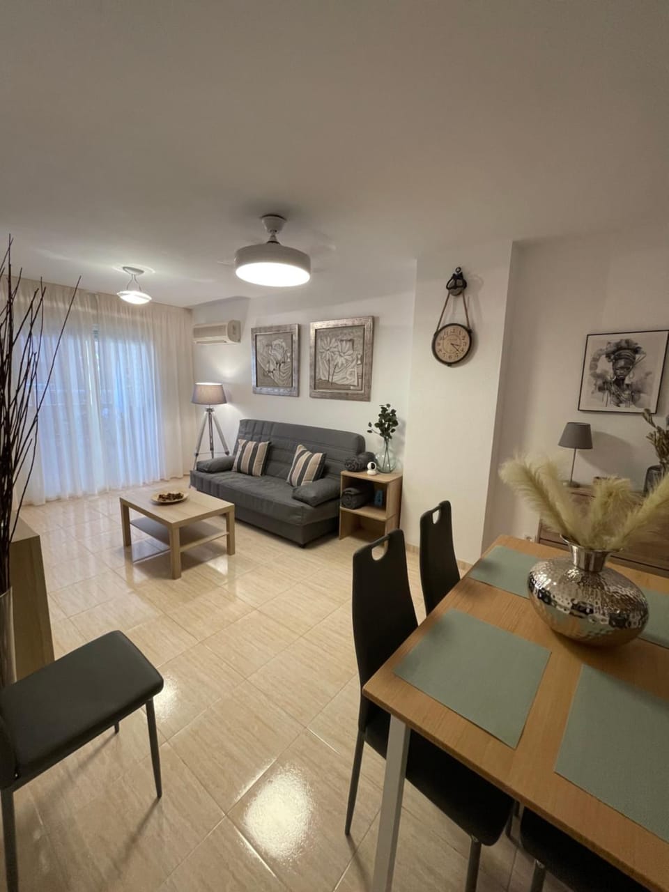 Apartamento a estrenar en primera línea de playa en Magic World Marina Dor Apartment in Valencian Community