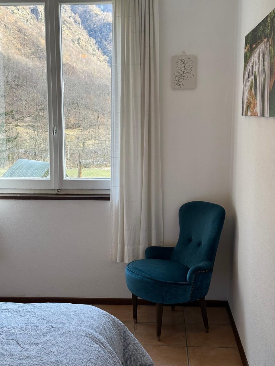 Natural landscape, Bedroom, Mountain view