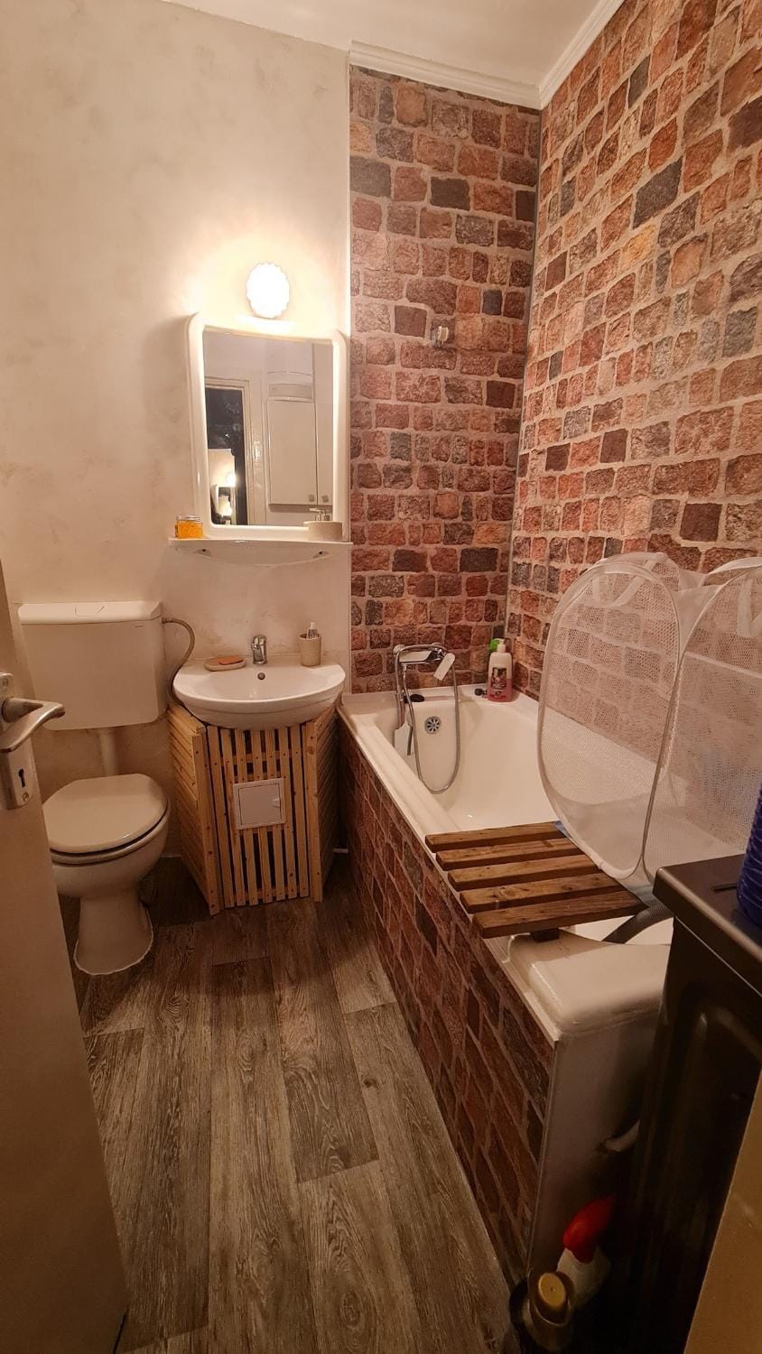 Toilet, Bathroom, laundry