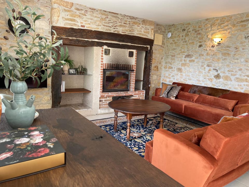 Living room, fireplace