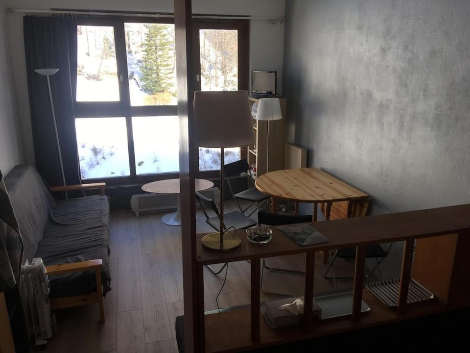 Studio 4 people snow front Apartment in Isola