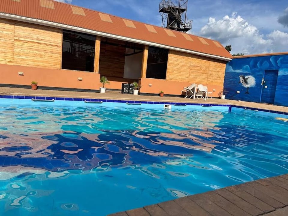 Three Star Stop Hotel in Kampala