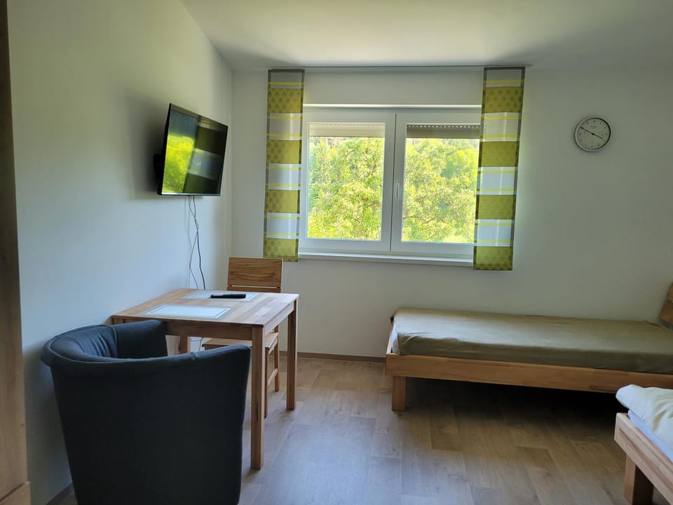 Bed, TV and multimedia, Living room, Photo of the whole room, Bedroom