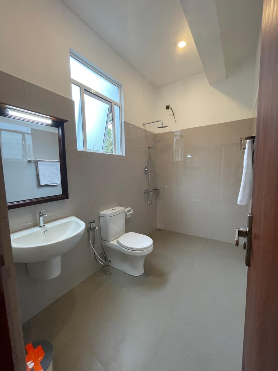 Shower, Bathroom, towels