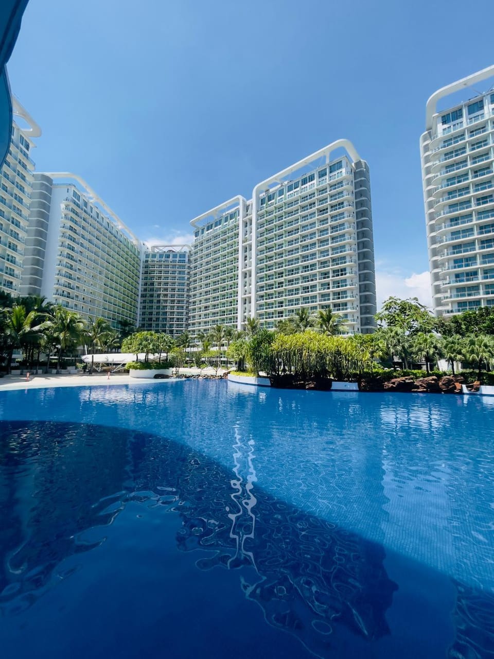 Swimming pool, Swimming pool