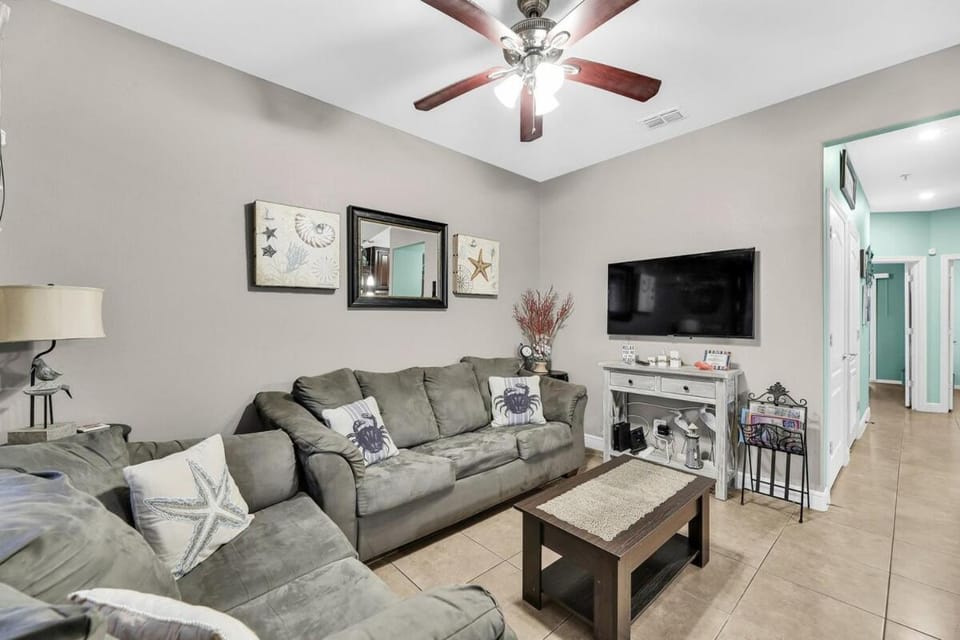 Center Entertainment District Paradise at Pike St Apartment in South Padre Island