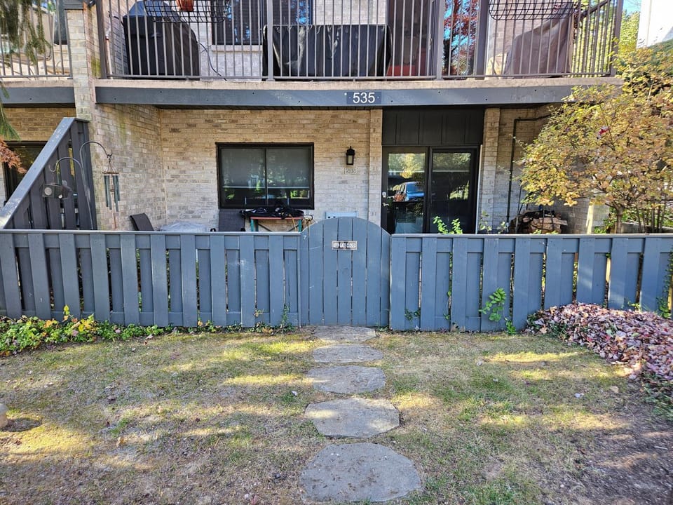 Guest Suite in Paoli with Private Entrance Bed and Breakfast in Paoli