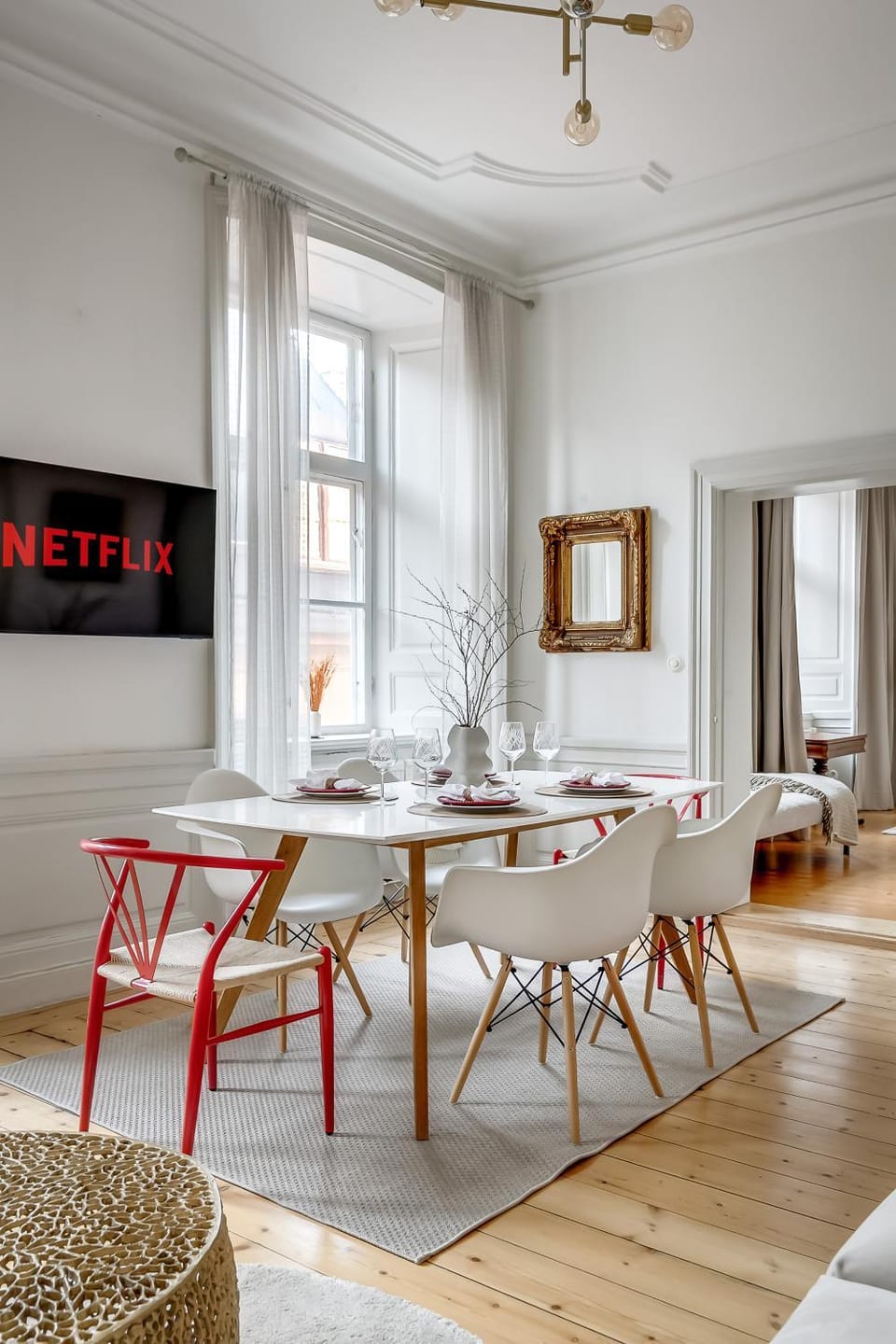 3BR Central- Royal Castle & Old Town at Your Door! Apartment in Stockholm