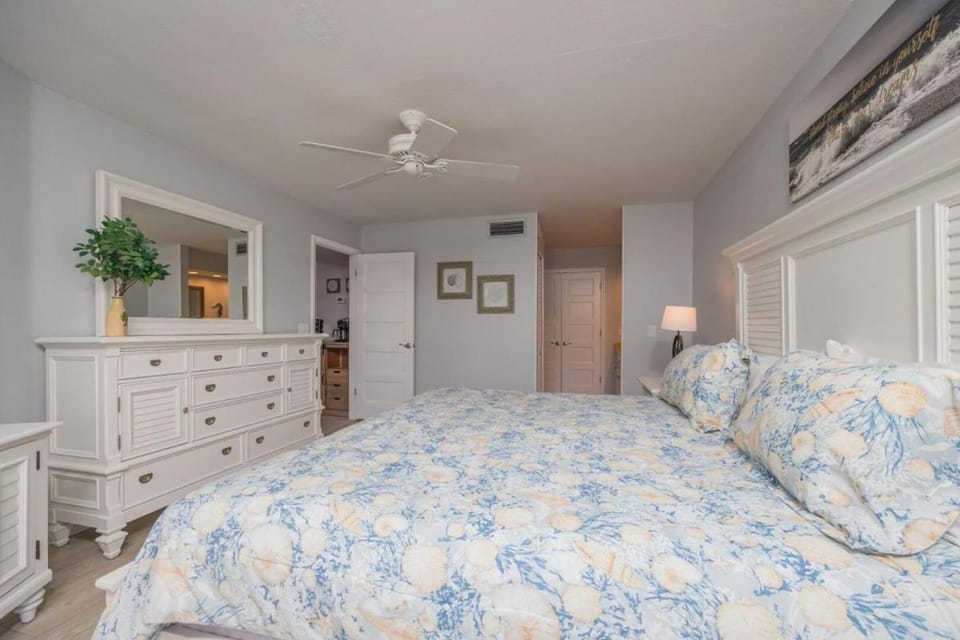 Ocean Breeze Apartment in Butler Beach