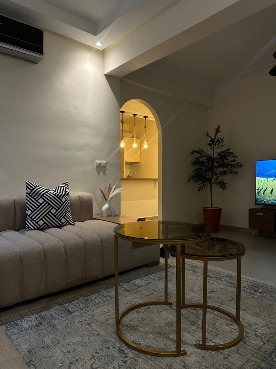 TV and multimedia, Seating area