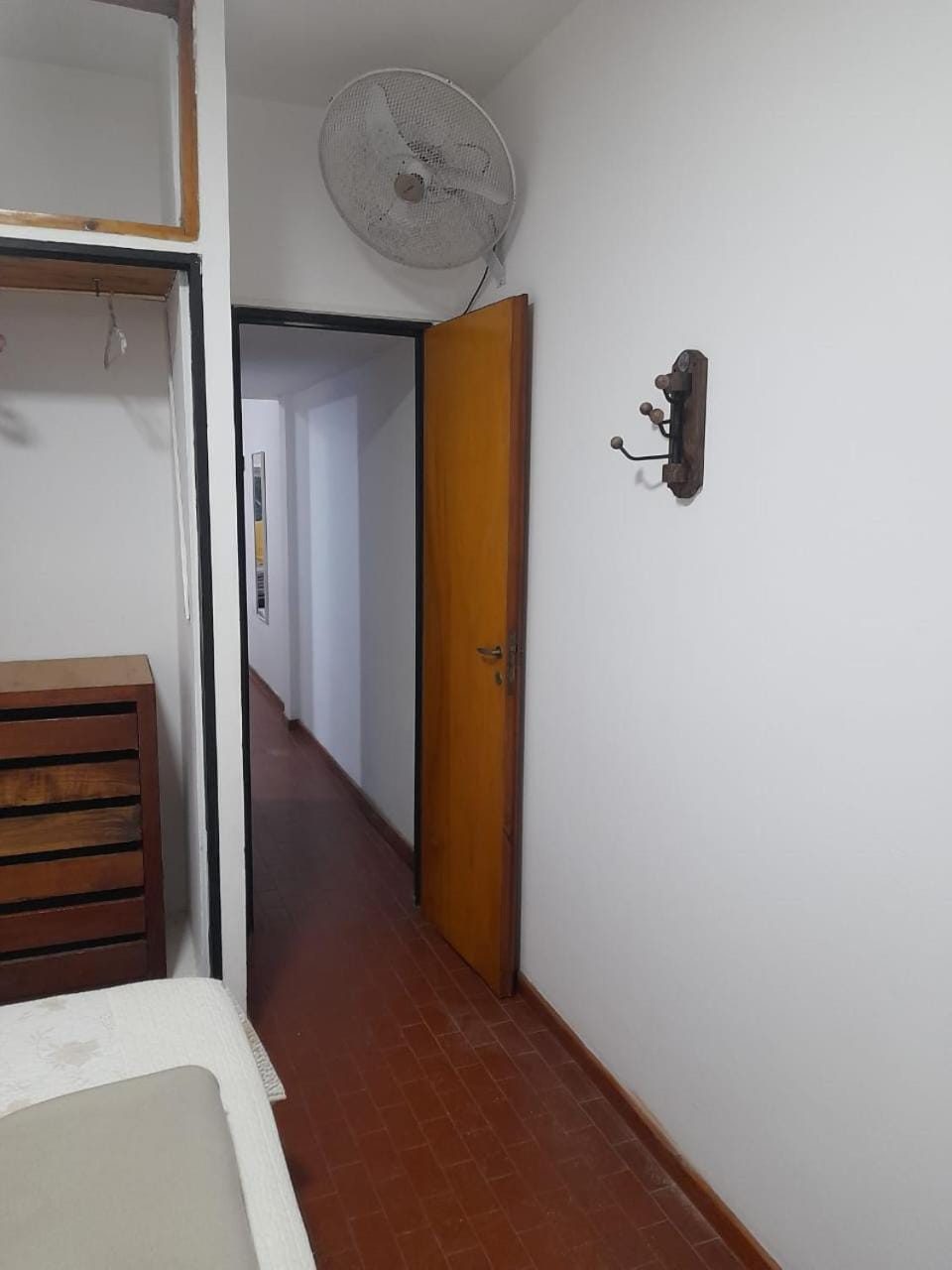 wardrobe, air conditioner