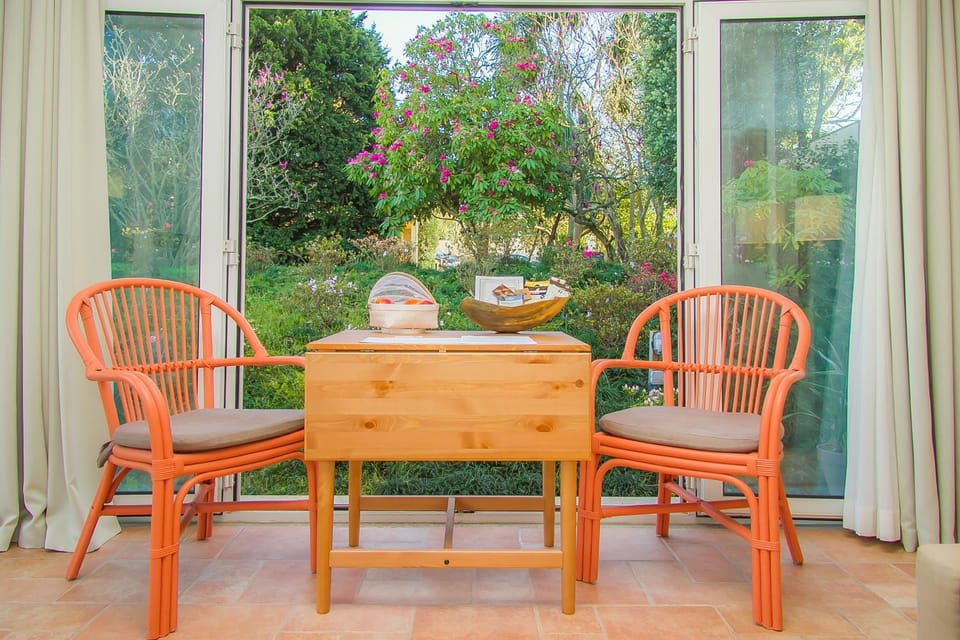 Communal lounge/ TV room, Off site, Autumn, On site, Garden view, Sunset