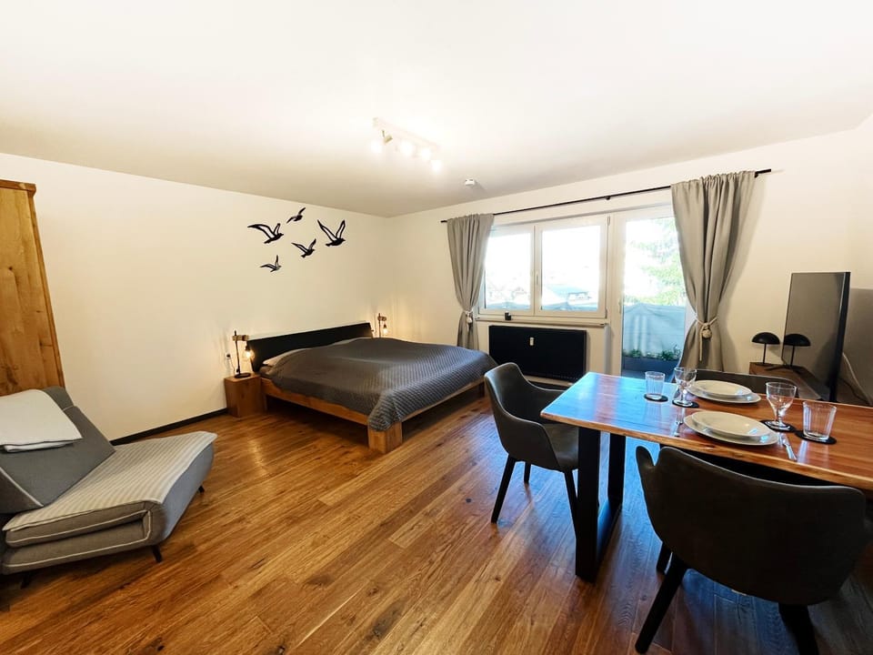 Living room, Dining area, Bedroom