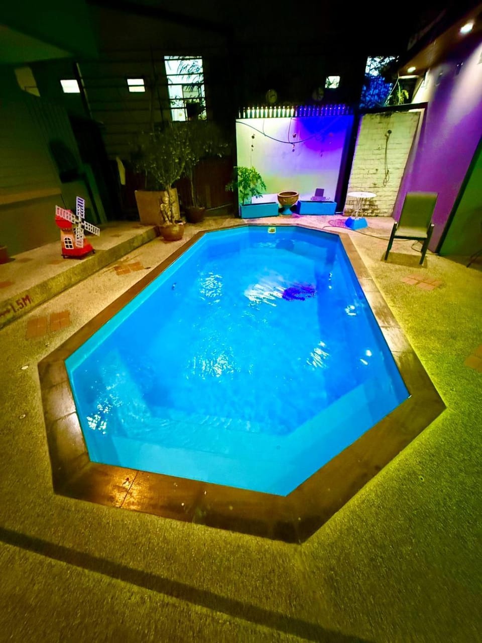 Swimming pool