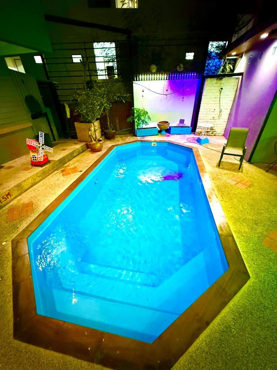 Swimming pool