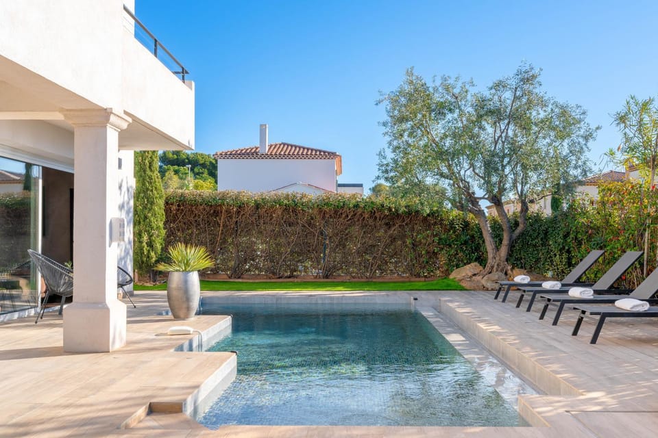 Villa avec piscine - confort et tranquillité Villa in Le Lavandou