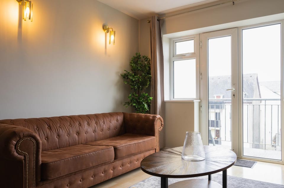 Stay by the Sea Salthill - Entire Apartment Apartment in Galway