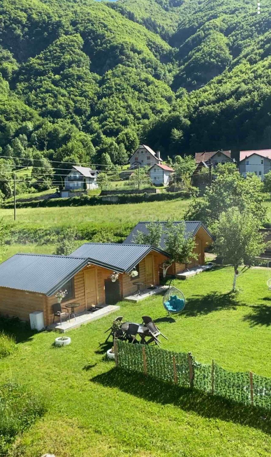 Alpet Chalet in Montenegro