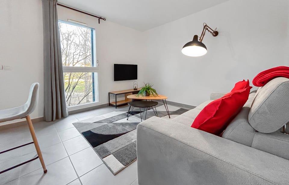 Communal lounge/ TV room, Living room