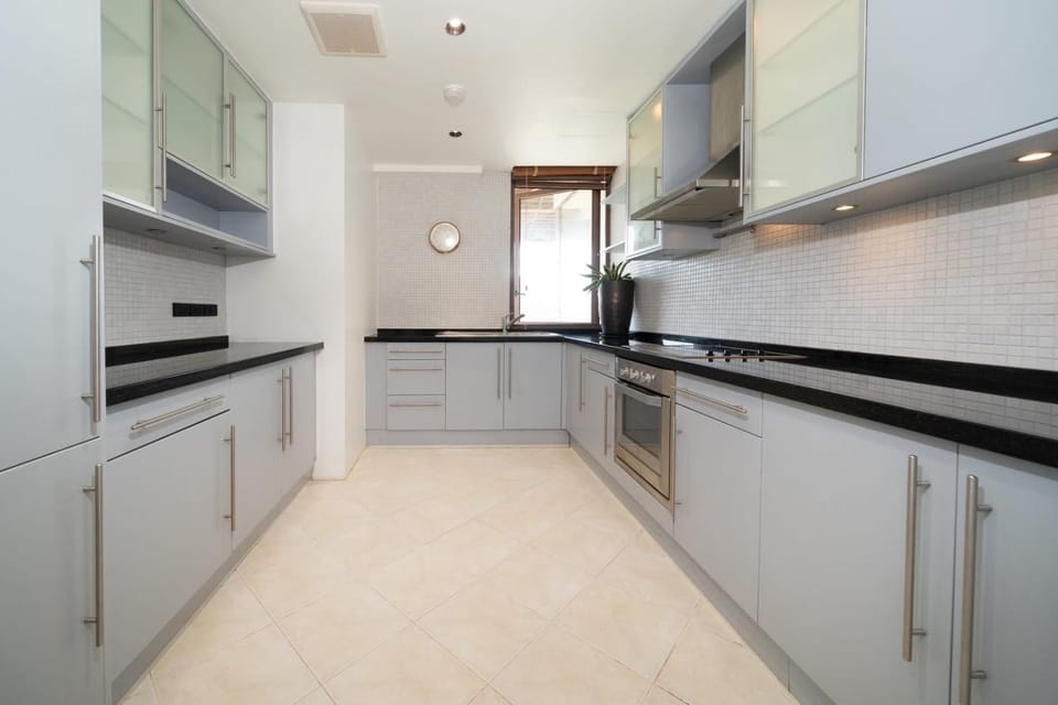 Spacious 4bedroom Penthouse Condo House in Phuket