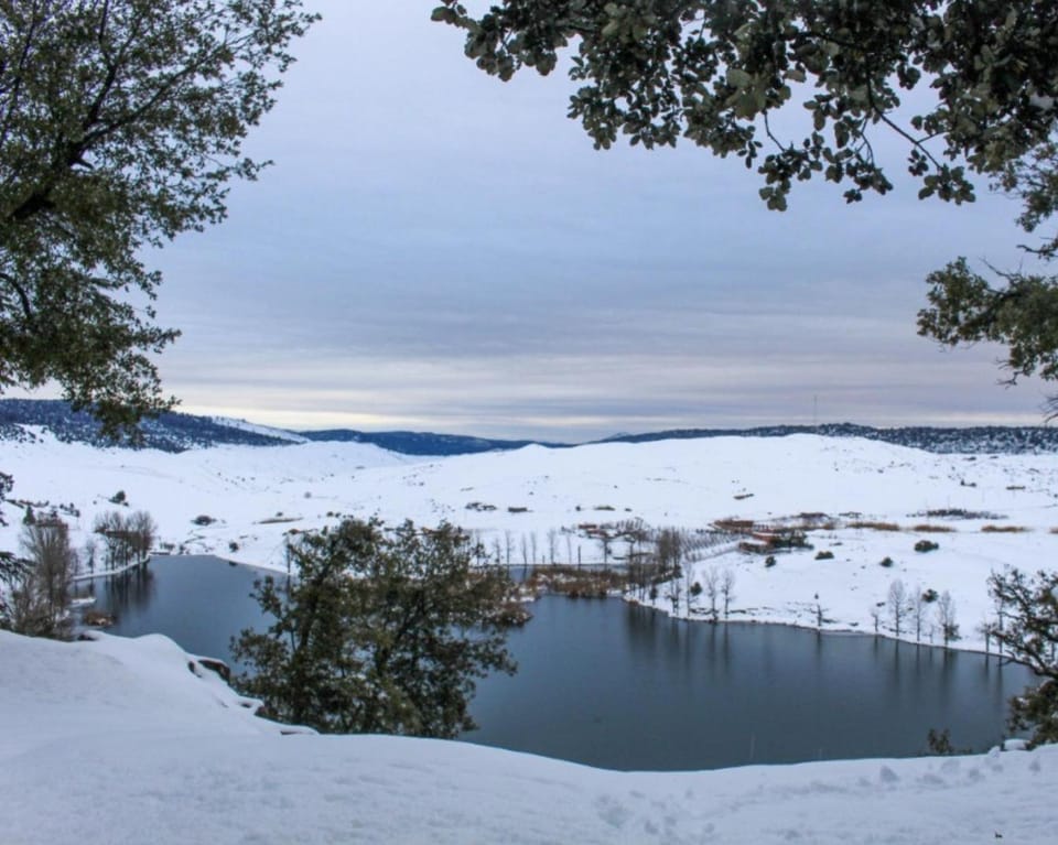 Nearby landmark, Winter, Lake view, Mountain view