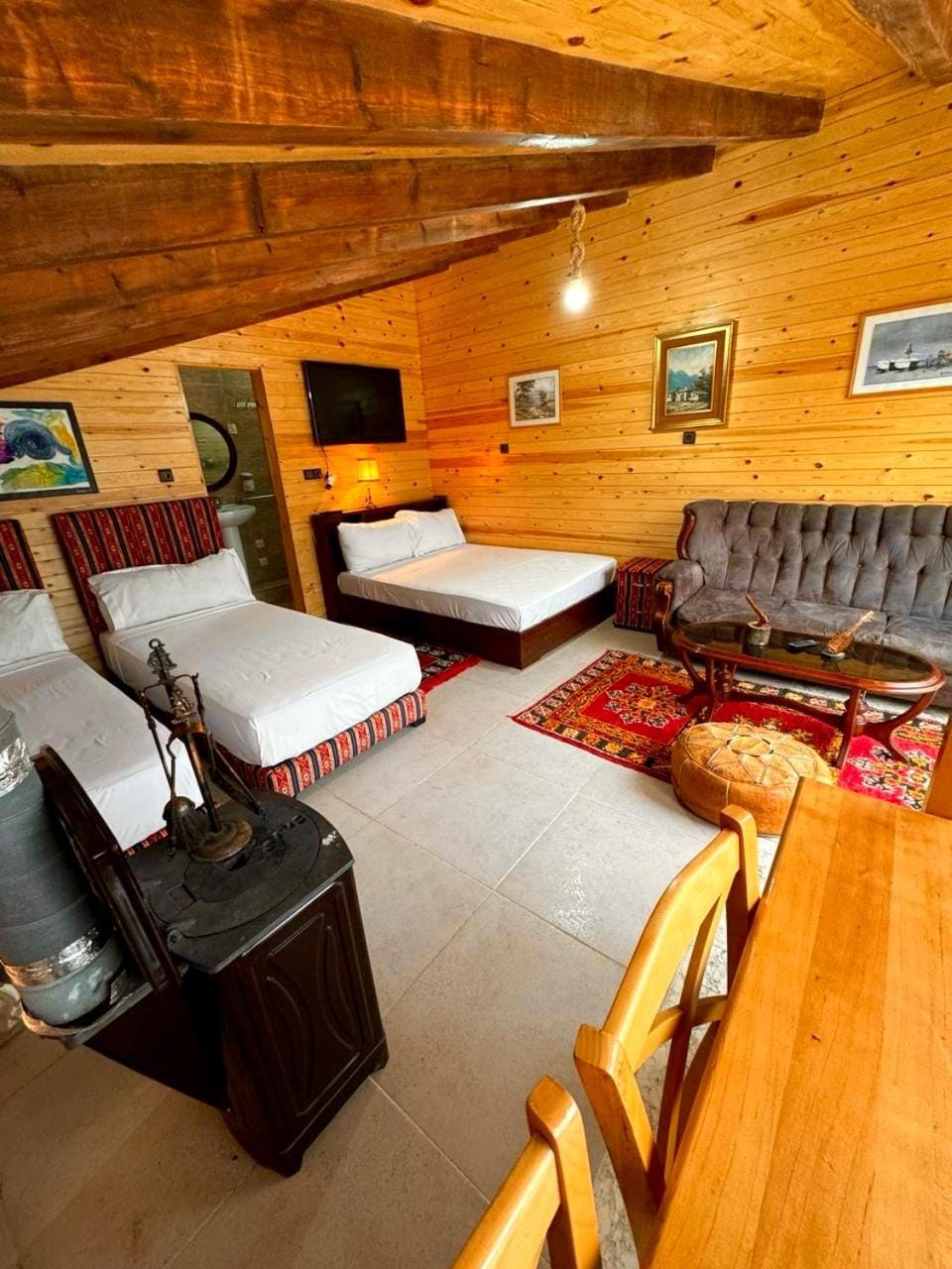 Bed, Seating area, Bedroom