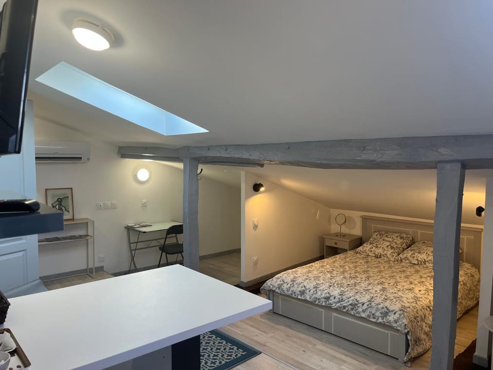 Living room, Bedroom