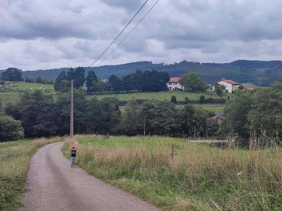 Neighbourhood, Natural landscape