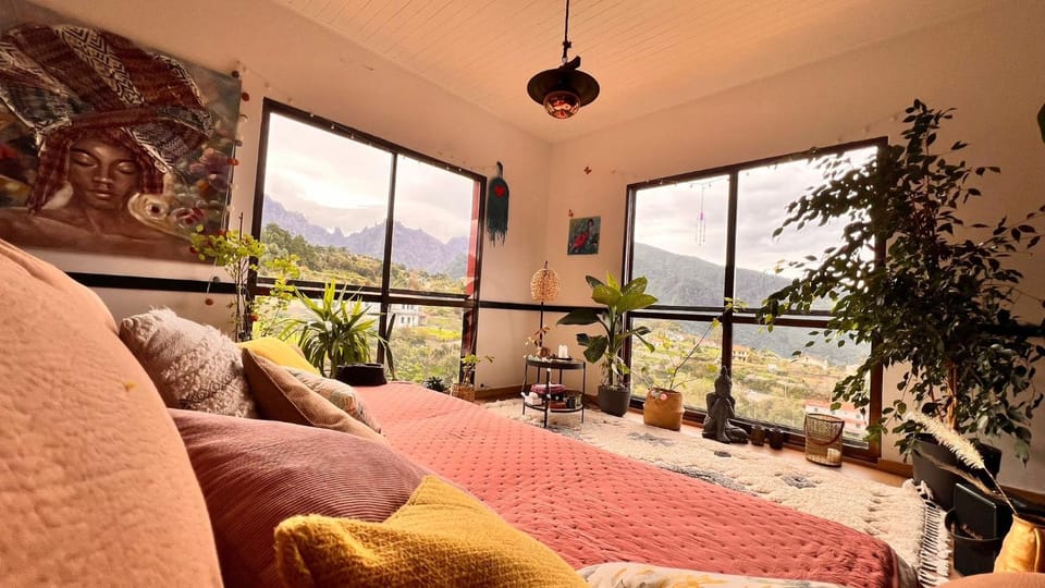 Quinta Vista para o Pico Farm Stay in Madeira District