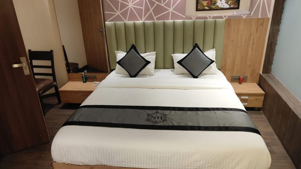 Hotel Kwality Inn by Naivedhya Veg Treat Hotel in Maharashtra