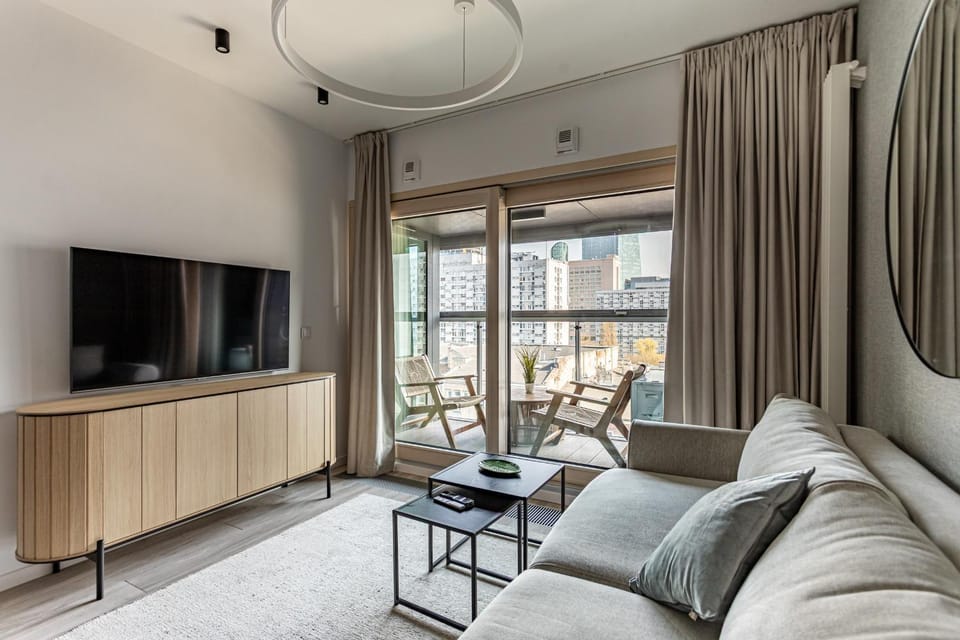 TV and multimedia, Balcony/Terrace, Living room, internet