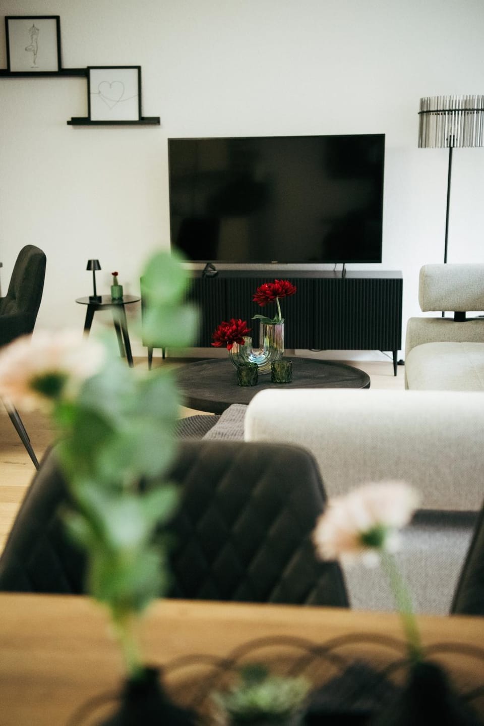 TV and multimedia, Living room, Seating area
