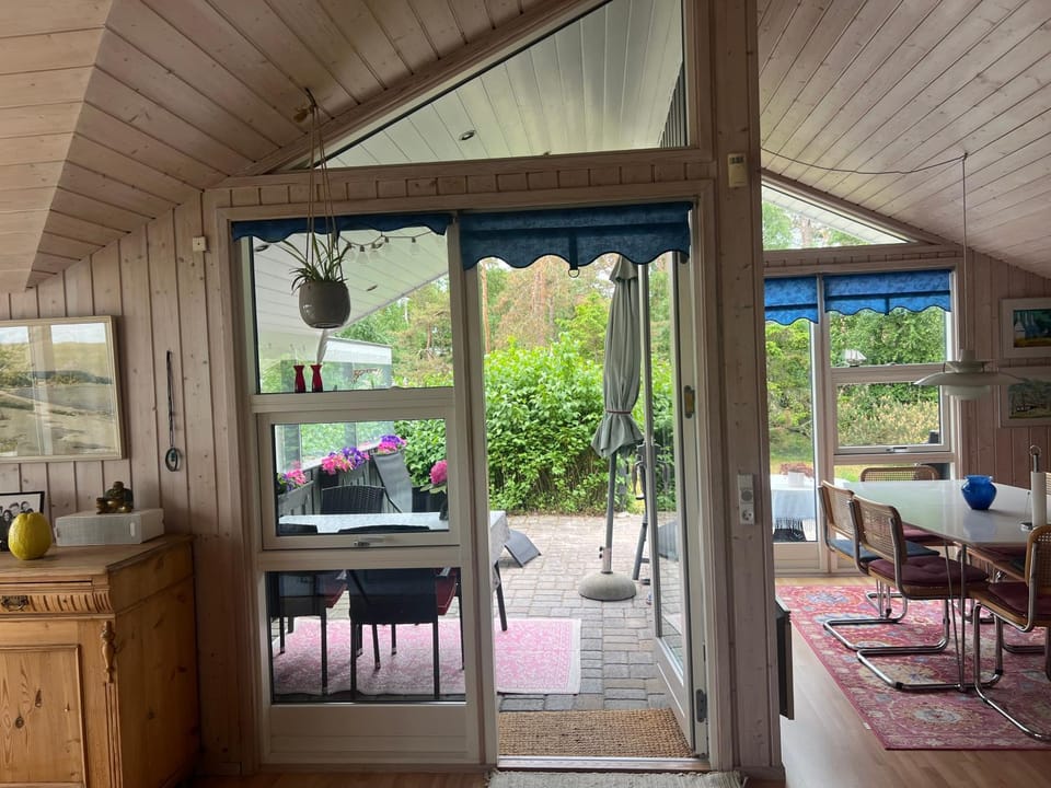 Garden, View (from property/room), Balcony/Terrace, Living room, Seating area, Dining area, Garden view