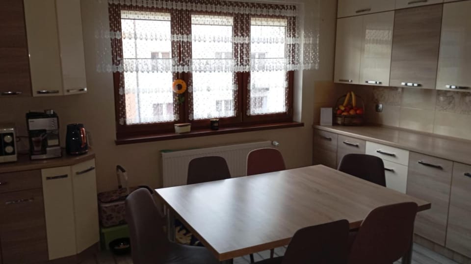 Coffee/tea facilities, Kitchen or kitchenette, Dining area, pet friendly, stove