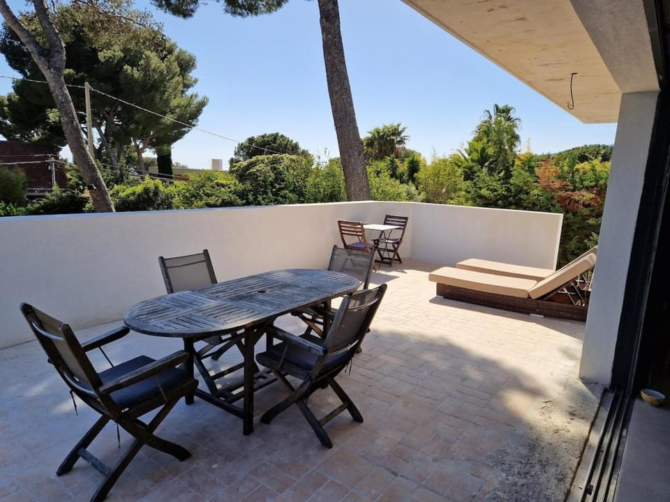 Appartement spacieux T3 neuf Apartment in Cassis