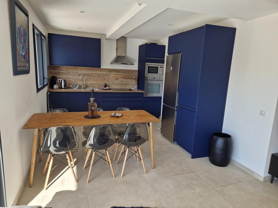 Appartement spacieux T3 neuf Apartment in Cassis