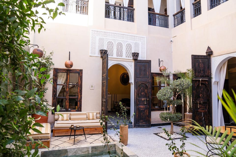 Property building, Patio, Garden