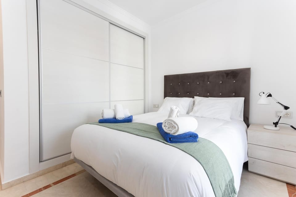 4A MTR - Marbella Temporary Rent Moderno Apartamento 2 dormitorios Av del Mar Apartment in Marbella