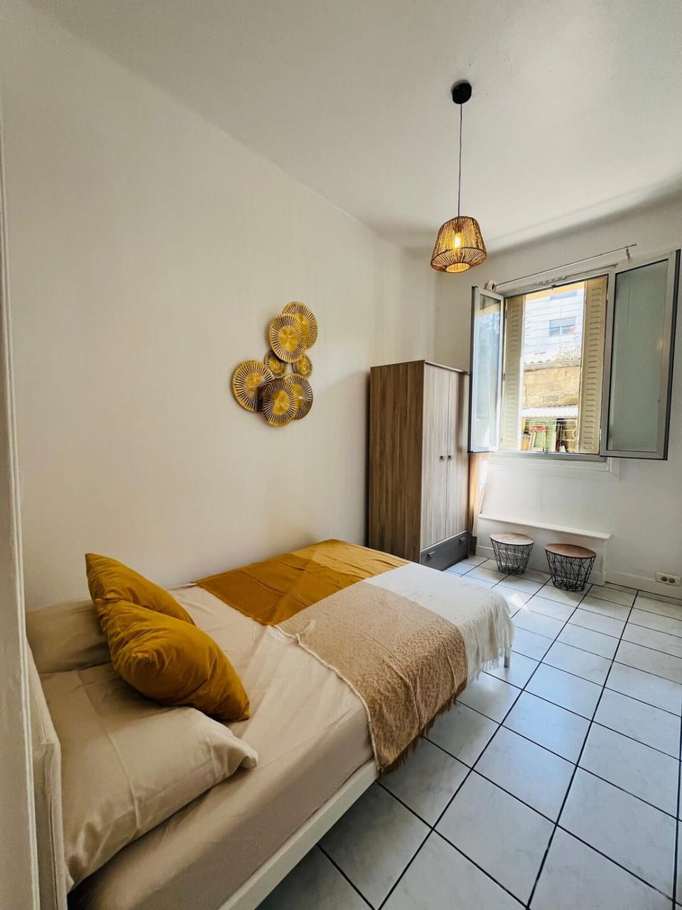 Spacious and Modern Studio Apartment in Nice