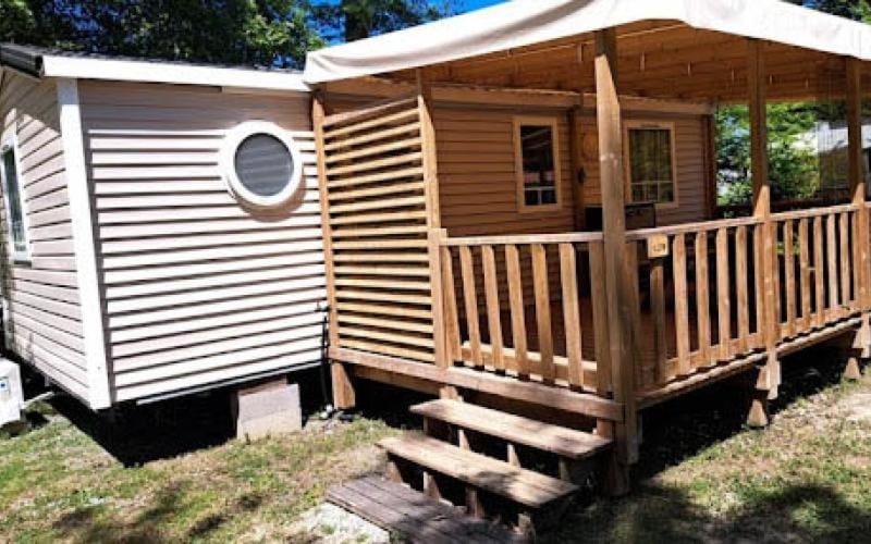 Camping domaine Saint Martin 4 étoiles Campground/ 
RV Resort in Vernet-les-Bains