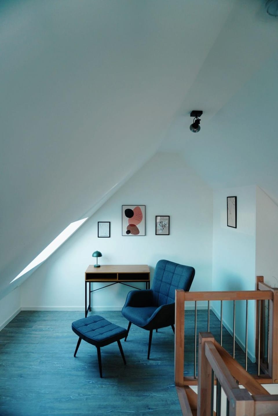 Ferienwohnung KÖÖK Küstentraum - Modern, Balkon, Strandnah, Maisonette Apartment in Neuharlingersiel