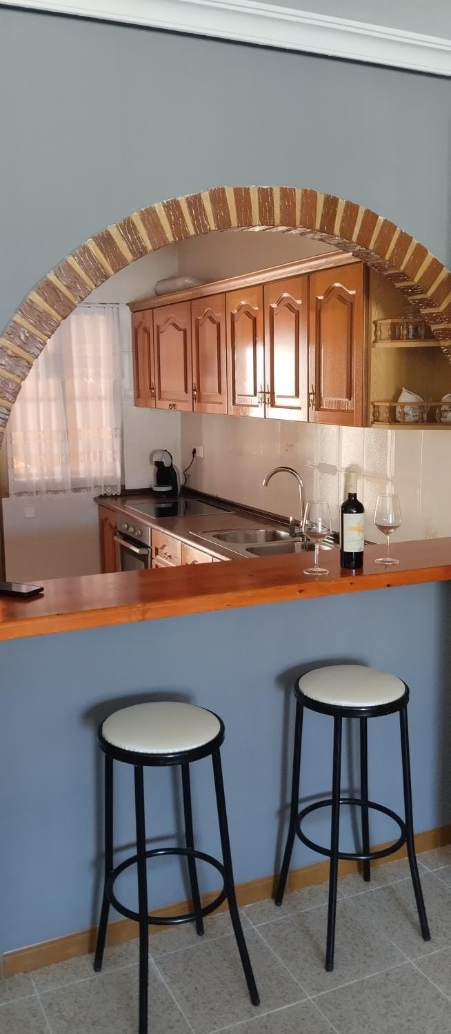 Kitchen or kitchenette, Dining area, stove