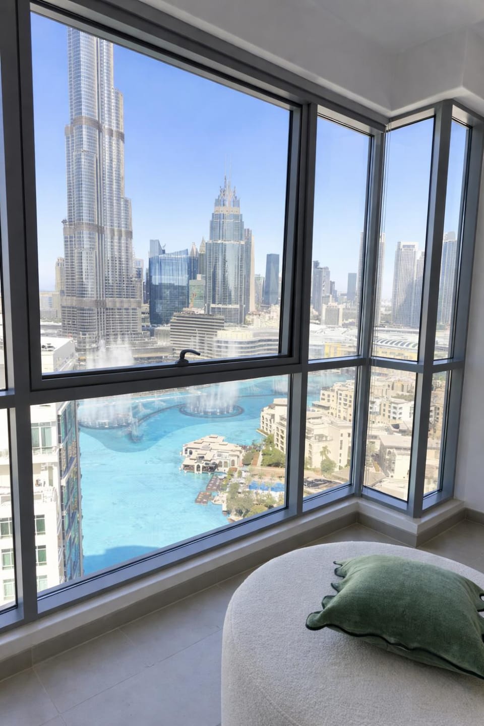 Luxury Burj Facing Apt in DT Apartment in Dubai