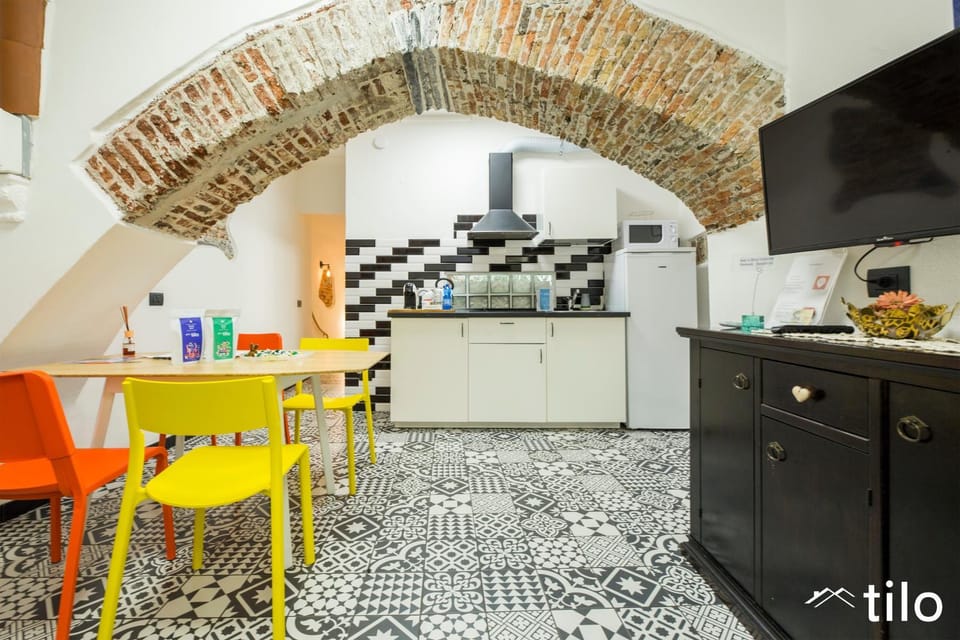 TV and multimedia, Kitchen or kitchenette, Dining area, dishwasher, minibar, oven, pet friendly, stove