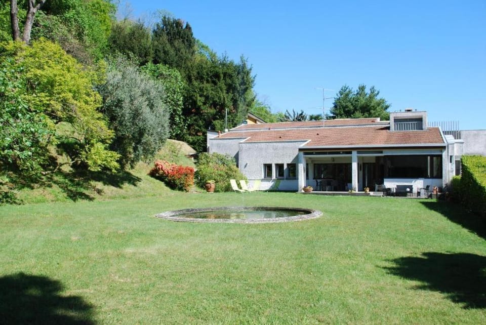 Property building, Natural landscape, Garden, Garden view