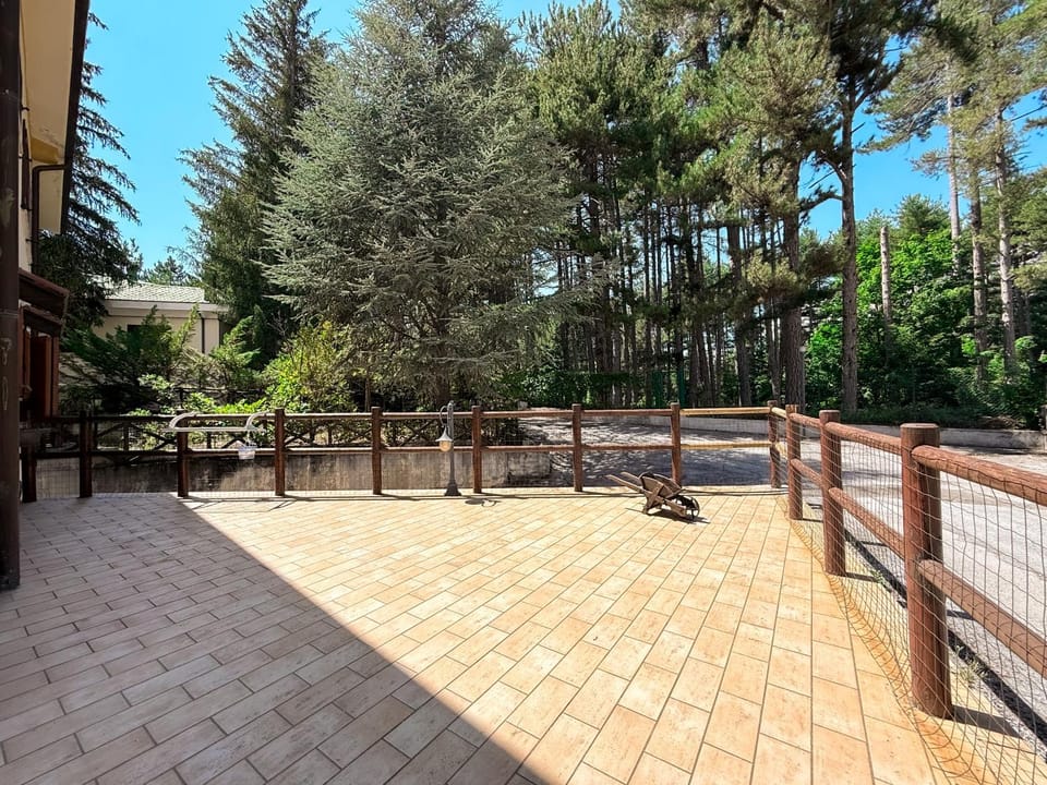 Property building, Balcony/Terrace